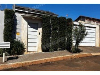 Imovel de 218 m2 em leilao em Santa Helena de Goiás/GO
