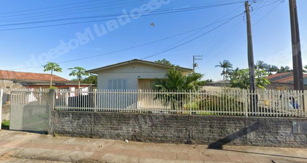 Casa em leilao em Laguna/SC