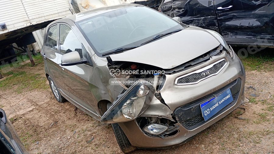 Kia Motors Picanto 2013 em leilão em São José dos Pinhais/PR