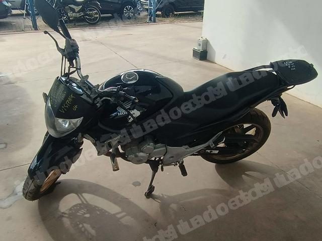 Honda 2014 em leilao em Brasil - Lote 1