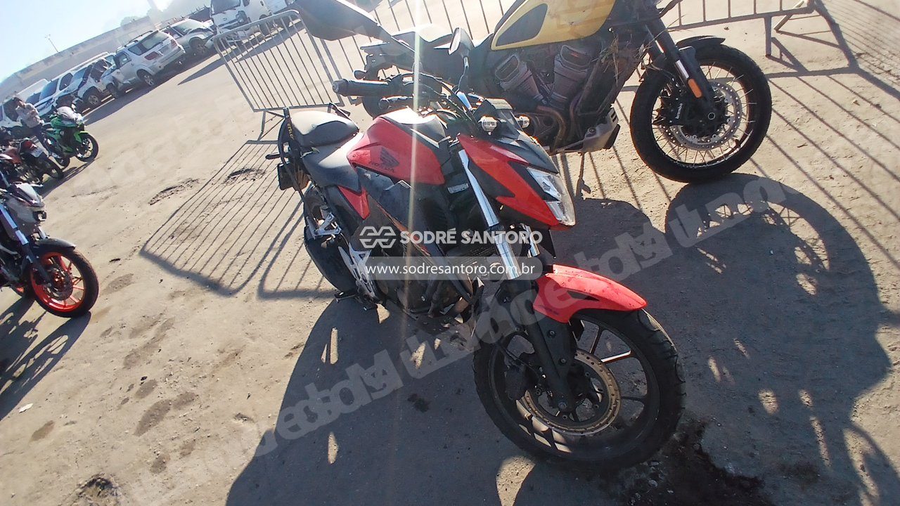 Honda em leilao em Brasil