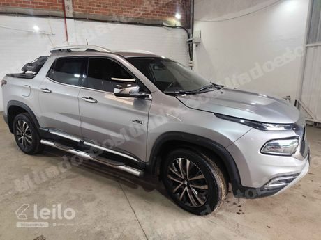 Fiat Toro em leilão em São José dos Pinhais/PR