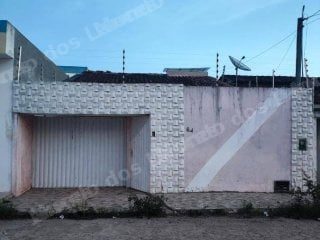 Casa de 101 m2 em leilão em Arapiraca/AL