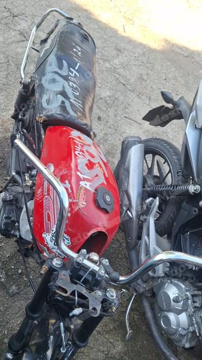 Honda em leilao em Campos do Jordão/SP