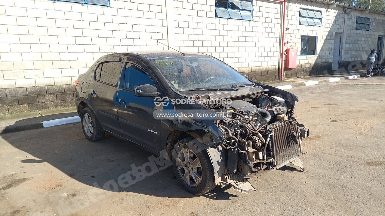 Renault Logan Dyna 16 M 2014 em leilão em Monte Mor/SP