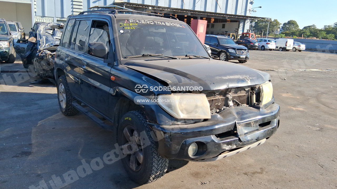 Mitsubishi Pajero Tr4 2003 em leilão em Brasil