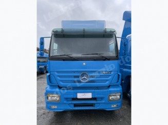 Mercedes em leilao em Brasil
