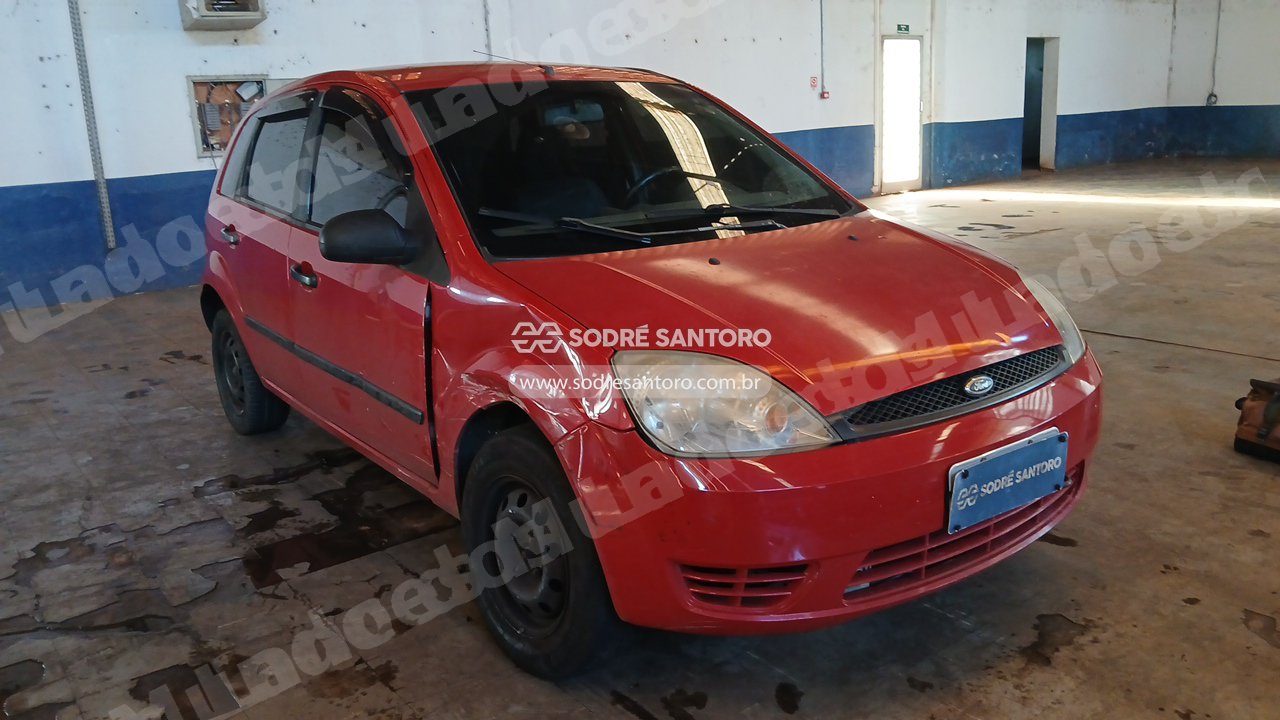 Ford Fiesta 2003 em leilão em Sertãozinho/SP