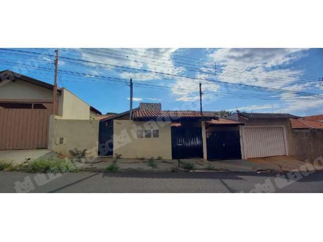 Casa de 173 m2 em leilão em Assis/SP