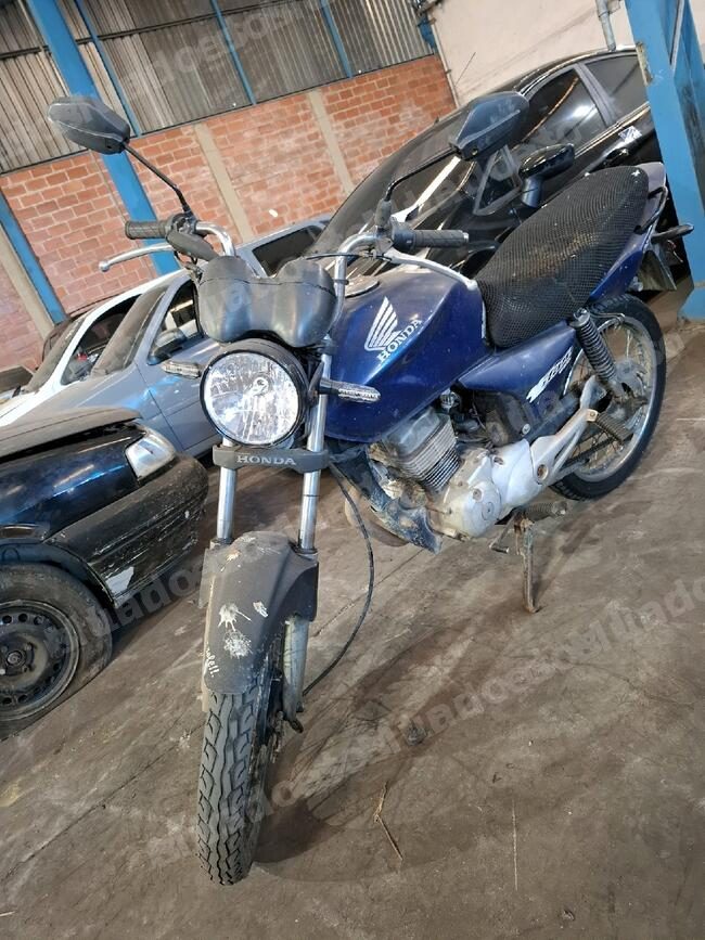 Honda 2005 em leilao em RJ