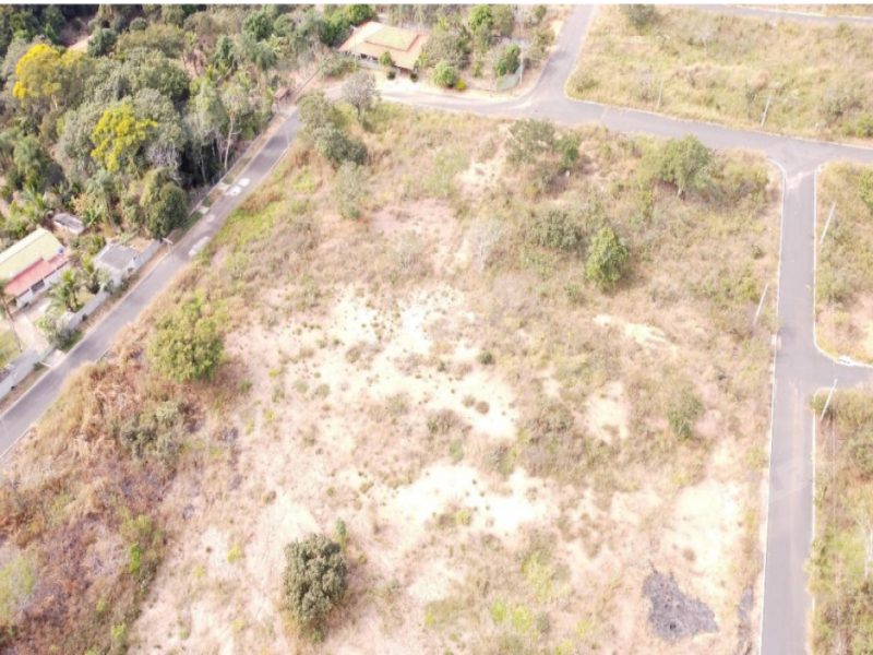 Terreno em leilao em Às Margens da/GO