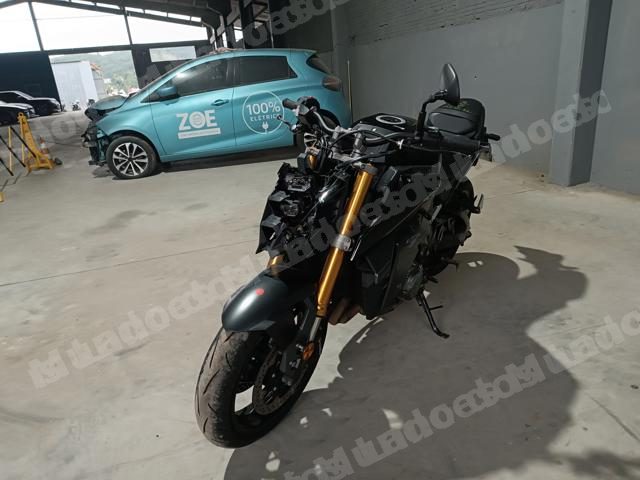 Suzuki em leilao em Brasil