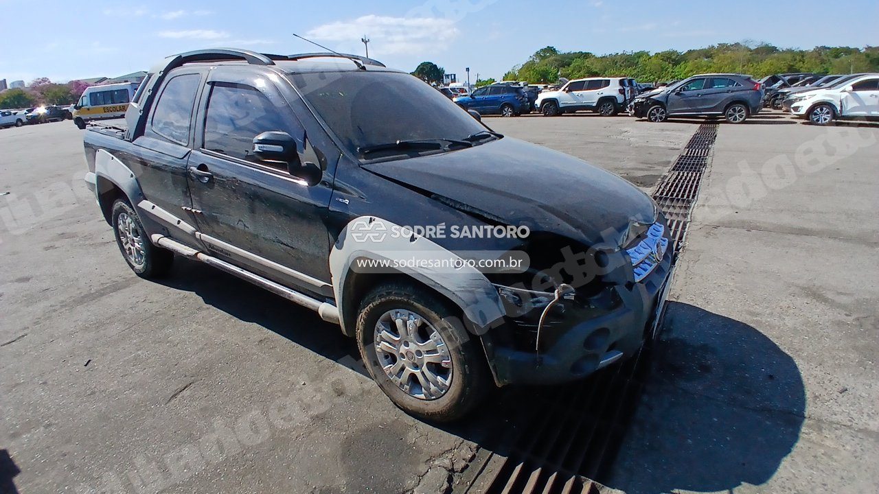 Fiat Strada Adventure Cd 2011 em leilao em Brasil