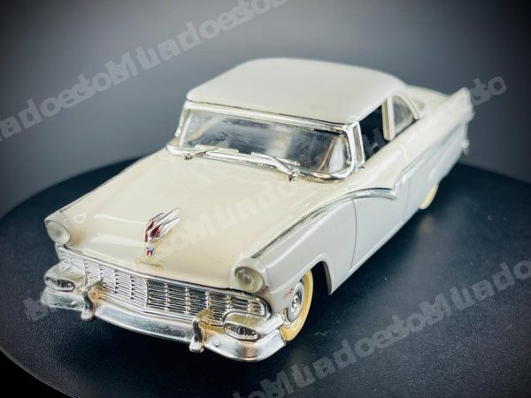 Ford Fairlane em leilão em Petrópolis/RJ - Lote 3
