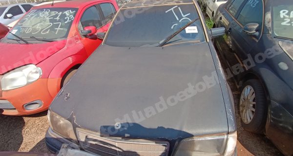Mercedes C280 em leilao em Ponta Porã/MS