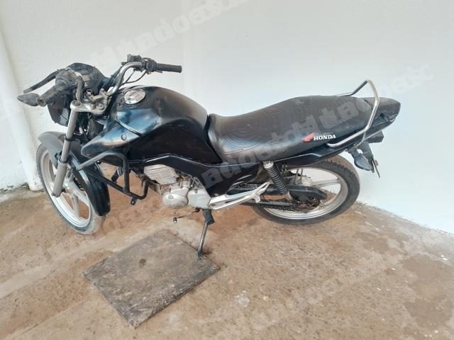 Honda 2014 em leilao em Brasil - Lote 2