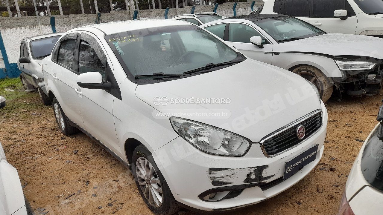 Fiat em leilao em São José dos Pinhais/PR