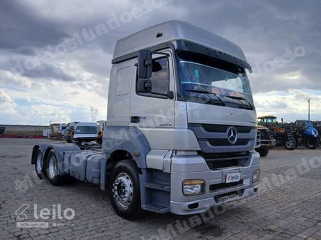 Mercedes Axor em leilão em Aparecida de Goiânia/GO