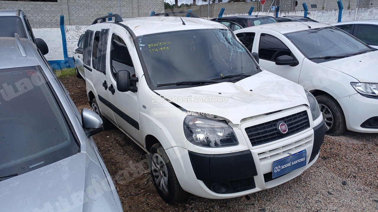 Fiat em leilao em São José dos Pinhais/PR