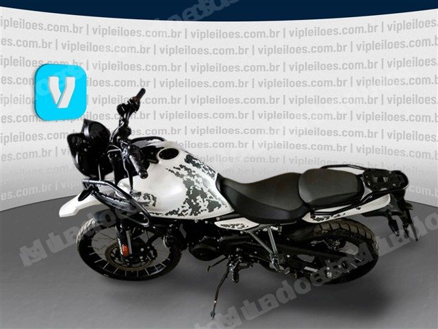 Royal Enfield 2025 em leilao em Brasil