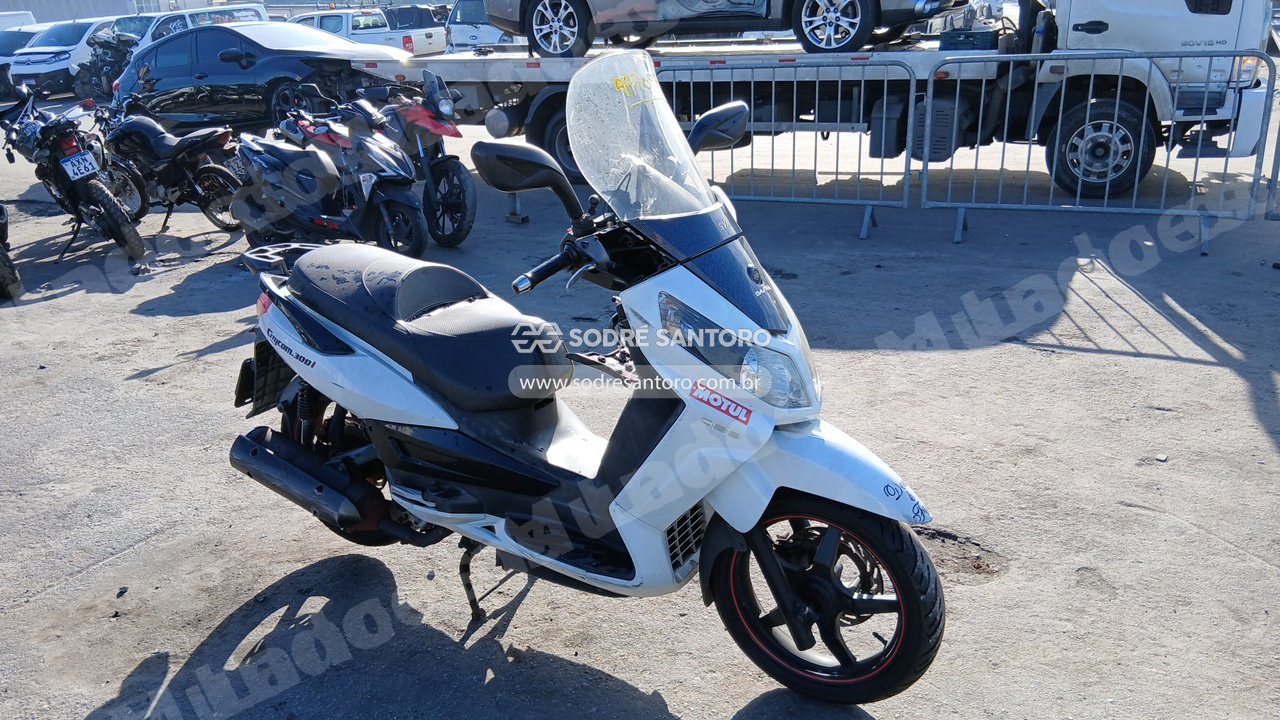 Dafra Citycom 300I 2015 em leilao em Brasil - Lote 2