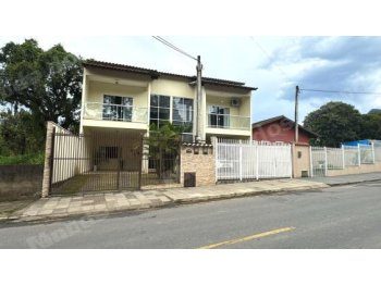 Imóvel de 165 m2 em leilão em Rio Claro/RJ