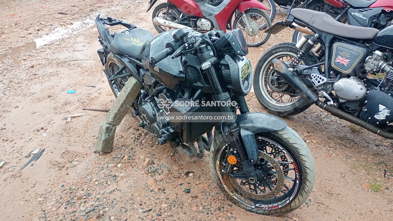 Honda Cb 1000R Black Ed 2023 em leilão em São José dos Pinhais/PR
