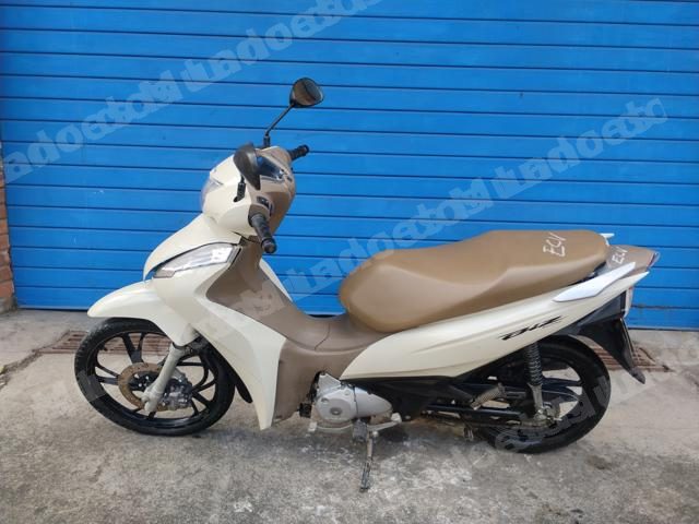 Honda em leilao em Brasil