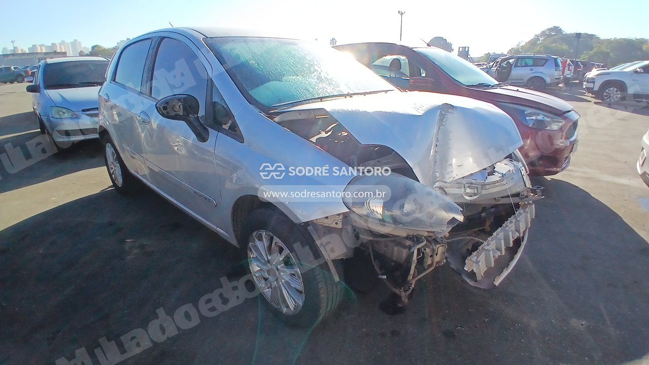 Fiat em leilao em Brasil