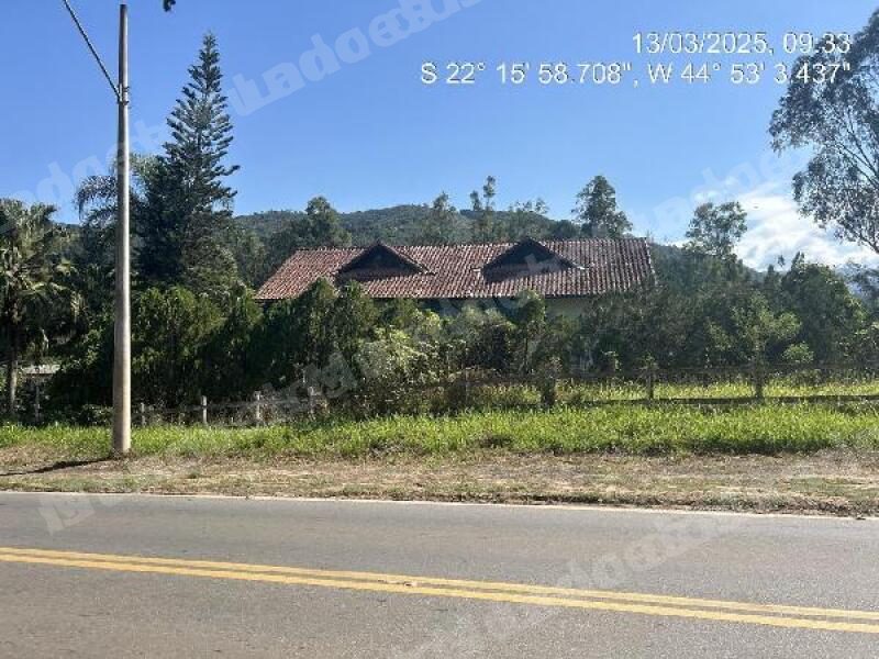 Casa em leilao em Itamonte/MG