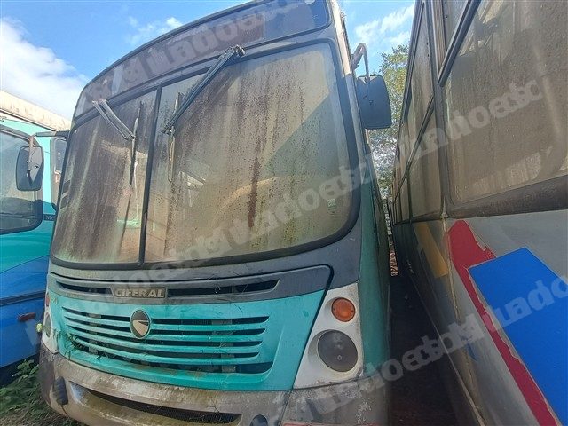 Mercedes 2005 em leilão em Brasil - Lote 1