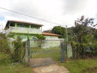 Casa em leilao em Esmeraldas/MG