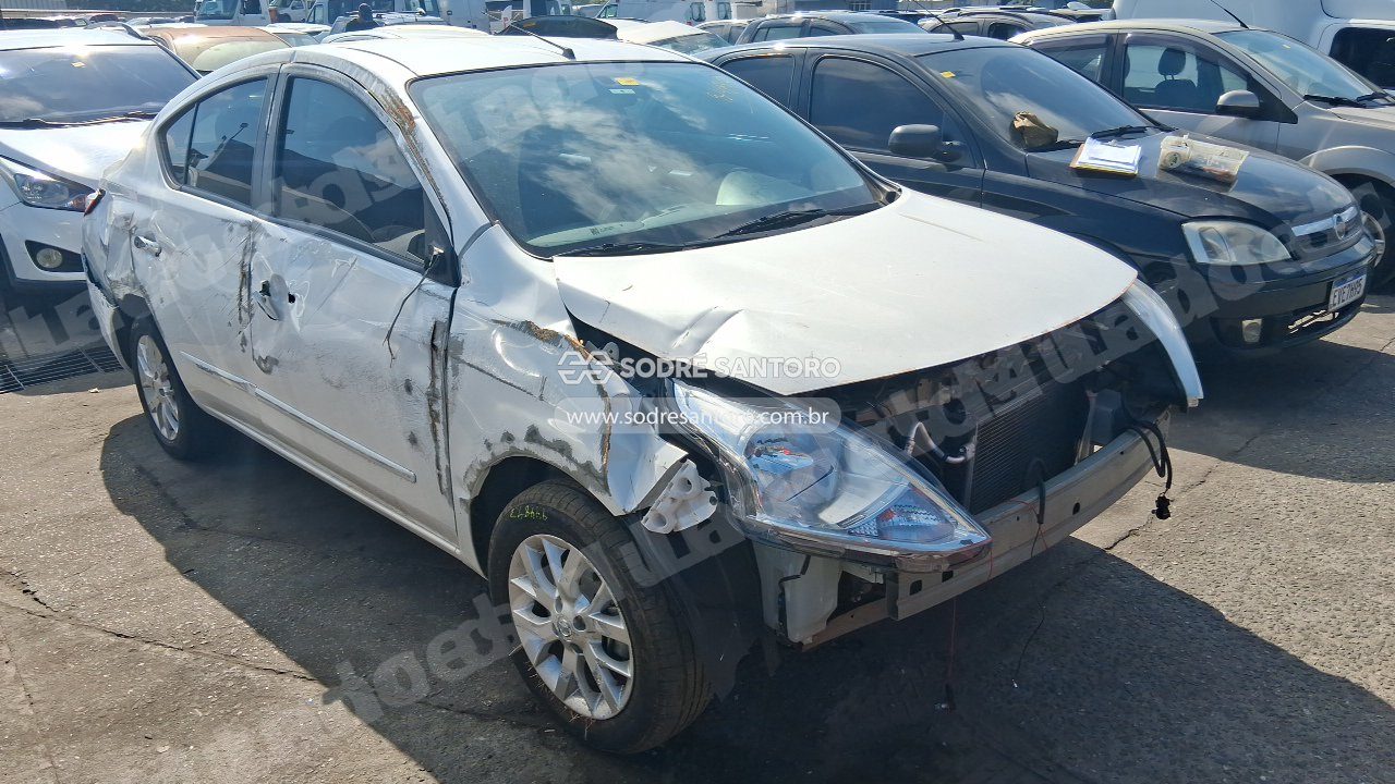 Nissan em leilao em Brasil