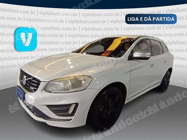 Volvo 2014 em leilão em Curitiba/PR