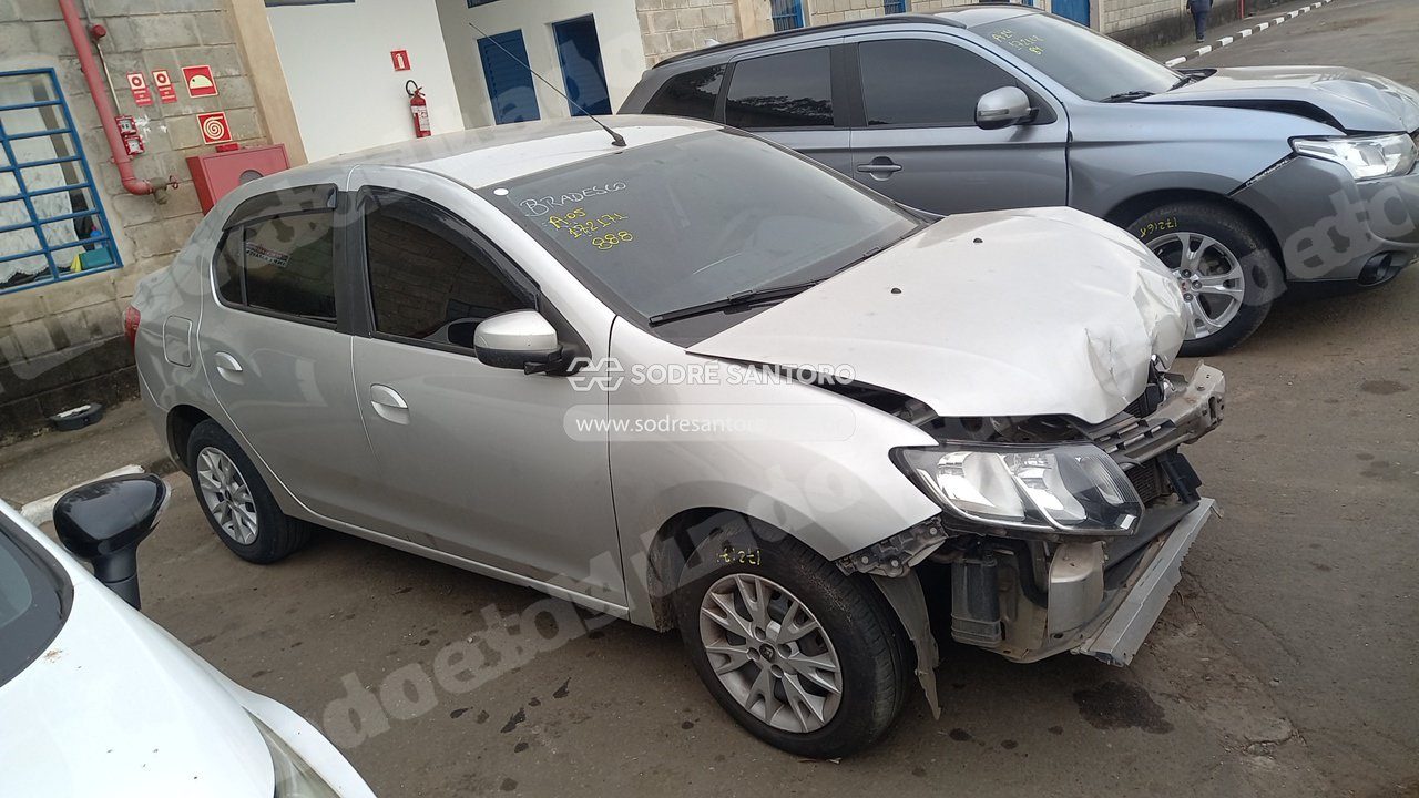 Renault Logan Expr 16 M 2015 em leilao em Monte Mor/SP