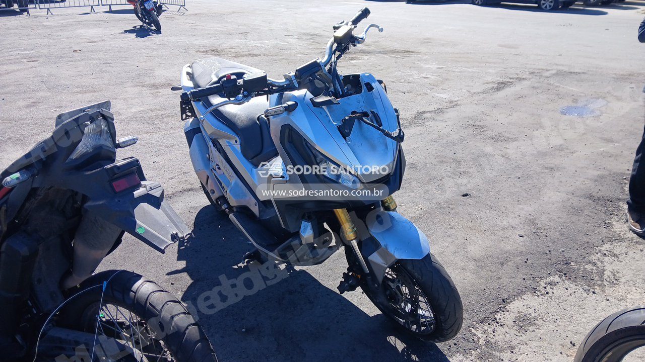 Honda X-Adv 2017 em leilão em Brasil