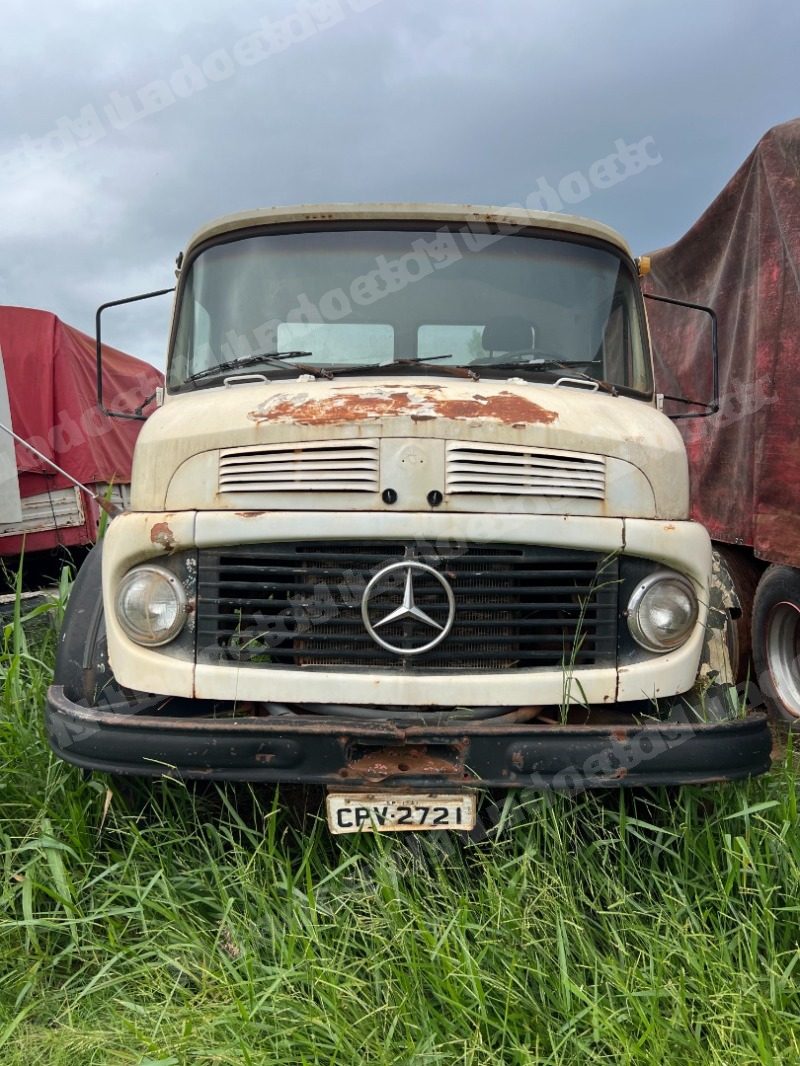 Mercedes em leilao em Brasil