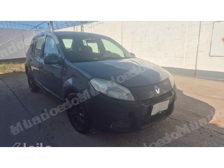 Renault Sandero em leilao em Cuiabá/MT