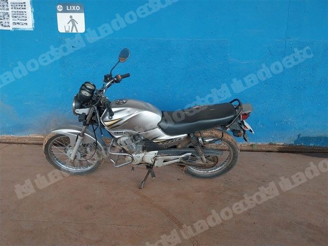 Yamaha 2004 em leilão em Brasil - Lote 1