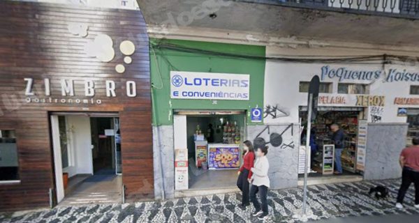 Imóvel comercial de 22 m2 em leilão em Curitiba/PR
