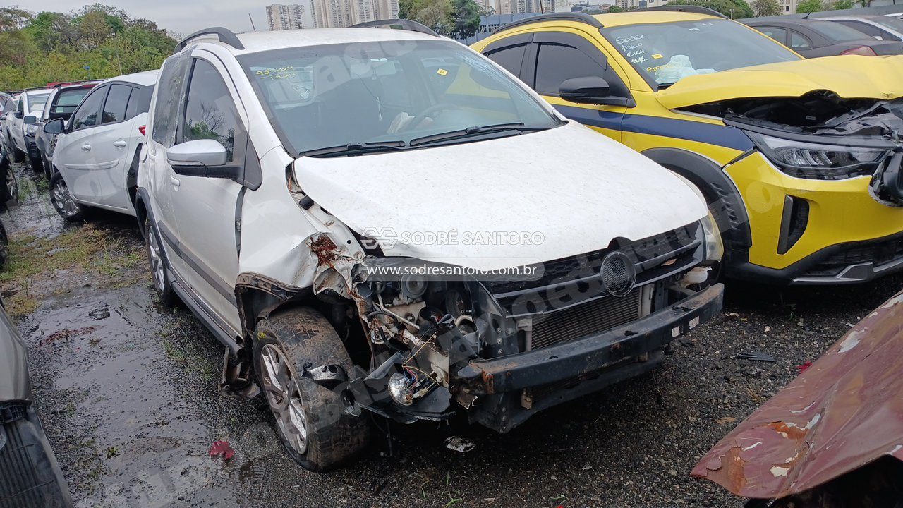 Volkswagen Crossfox 2014 em leilao em Brasil