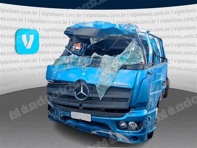 Mercedes em leilao em Brasil