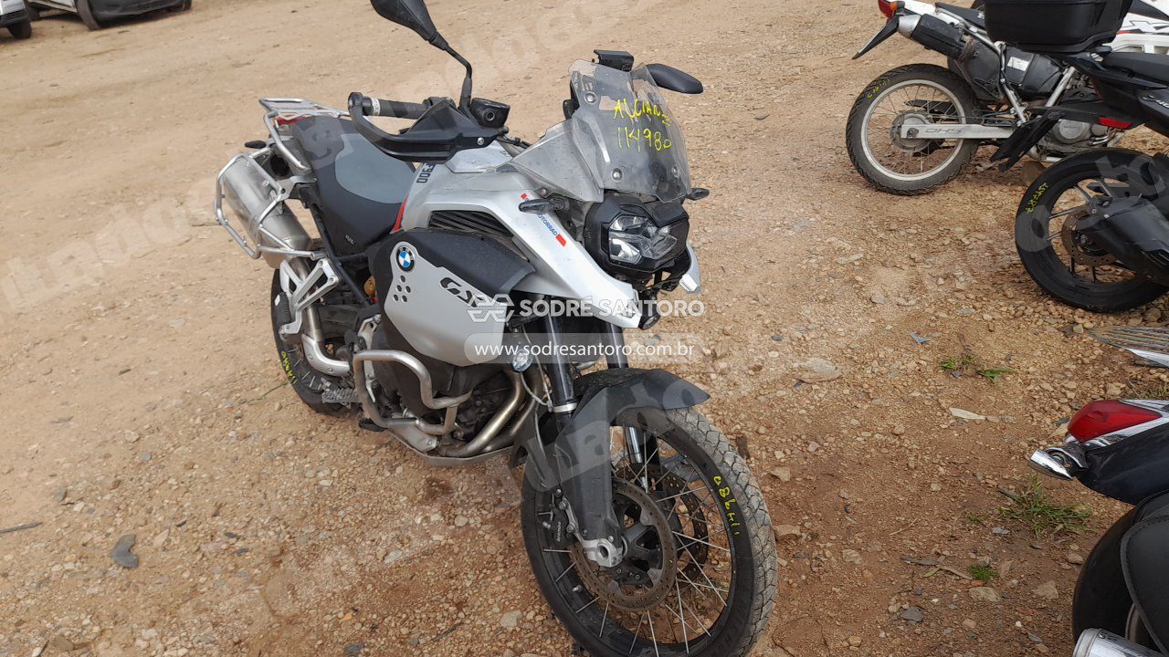 Bmw em leilao em São José dos Pinhais/PR