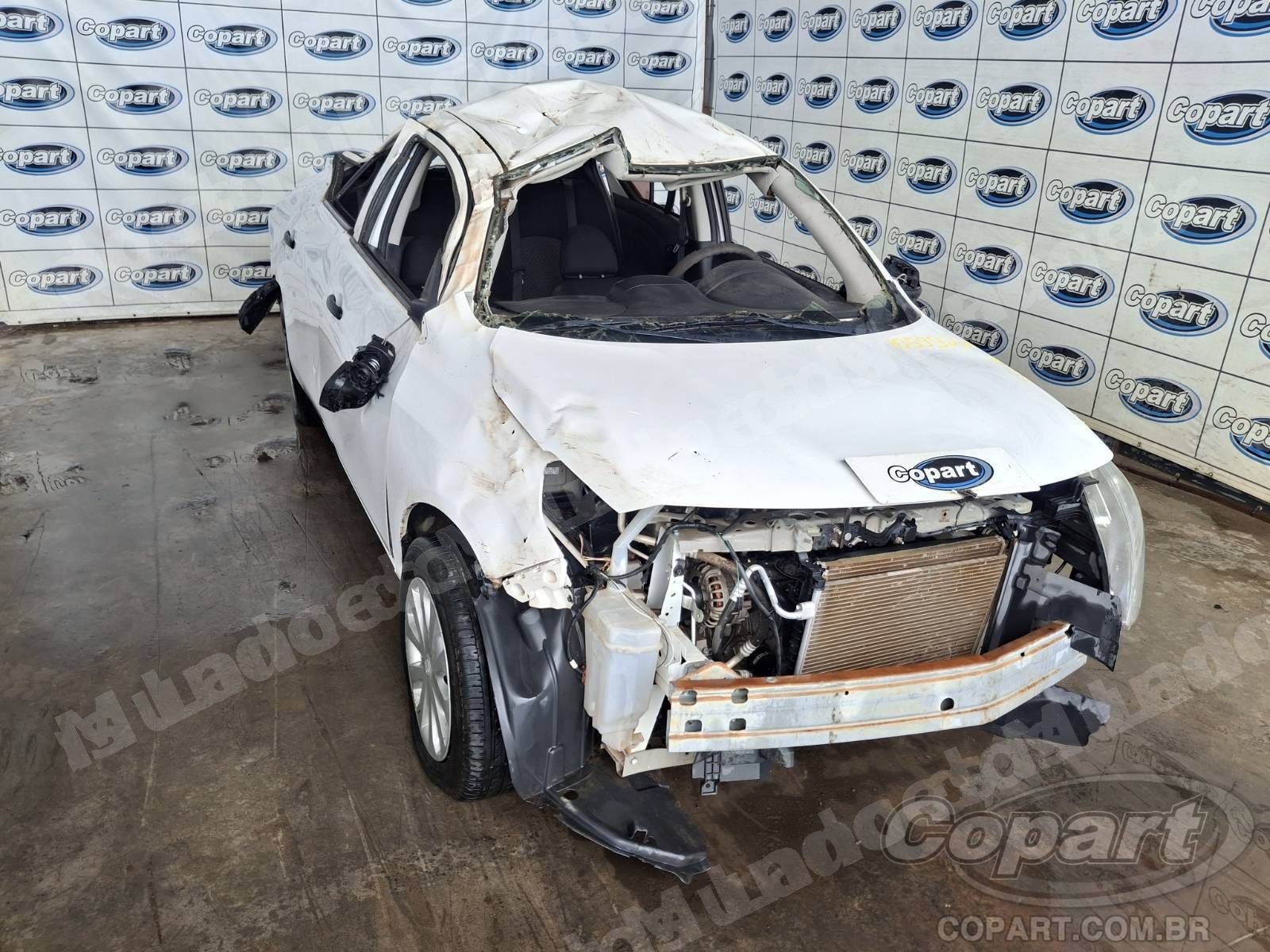 Lote em leilao em Candeias/BA