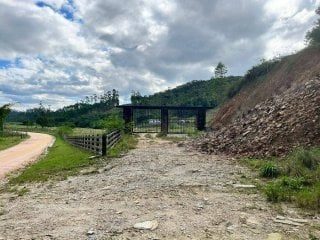 Terreno de 57750 m2 em leilão em São João Batista/SC
