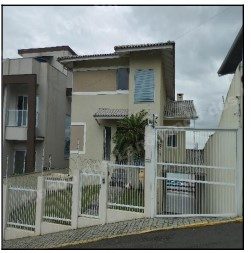 Casa em leilao em Itapema/SC