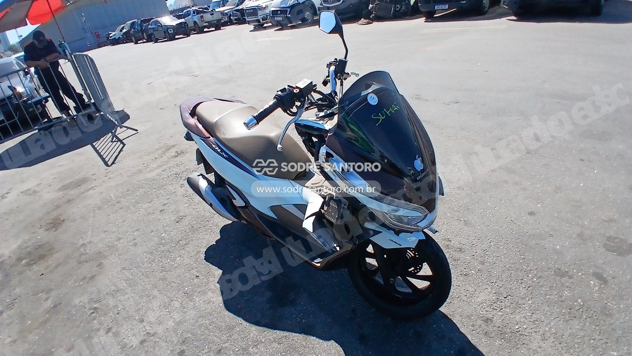 Honda Pcx 150 Dlx Abs 2021 em leilao em Brasil