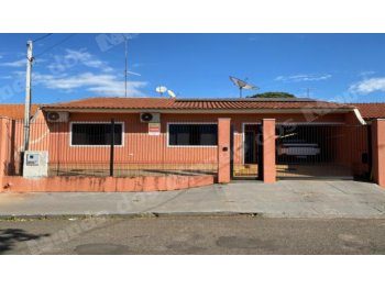 Imóvel de 161 m2 em leilão em Mandaguari/PR