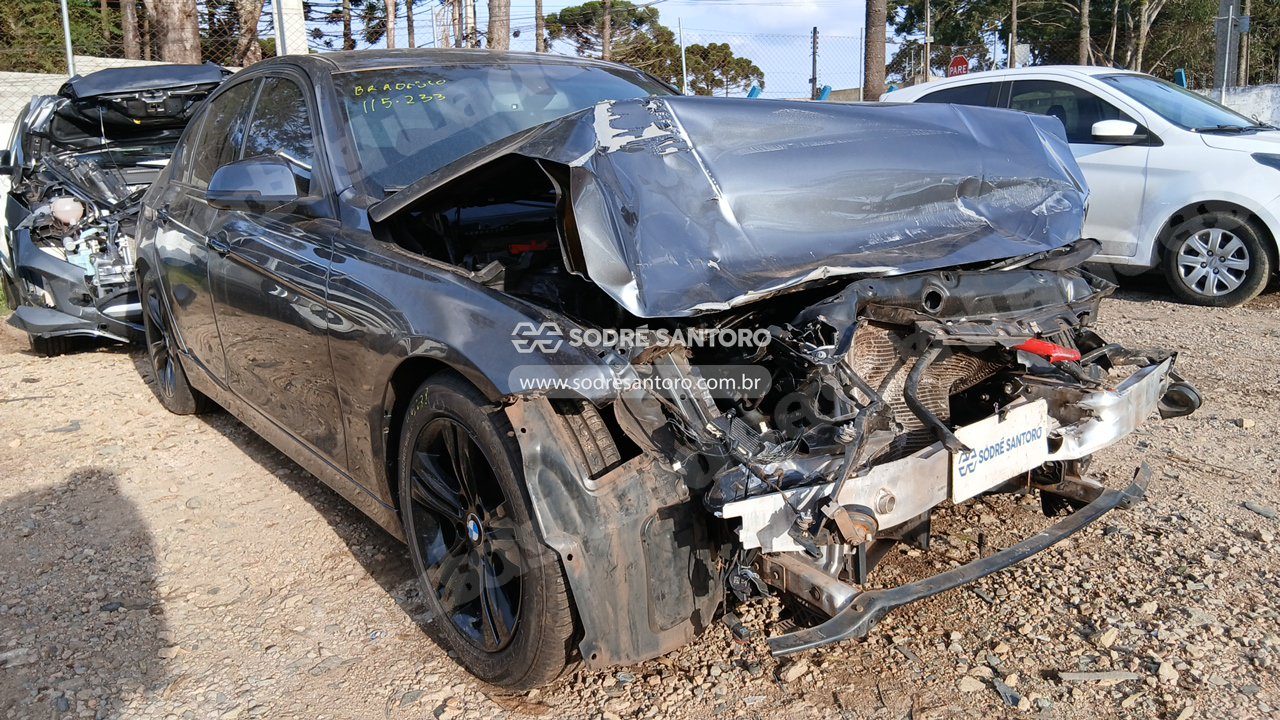 Bmw em leilao em São José dos Pinhais/PR