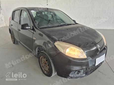 Renault Sandero em leilão em Eusébio/CE